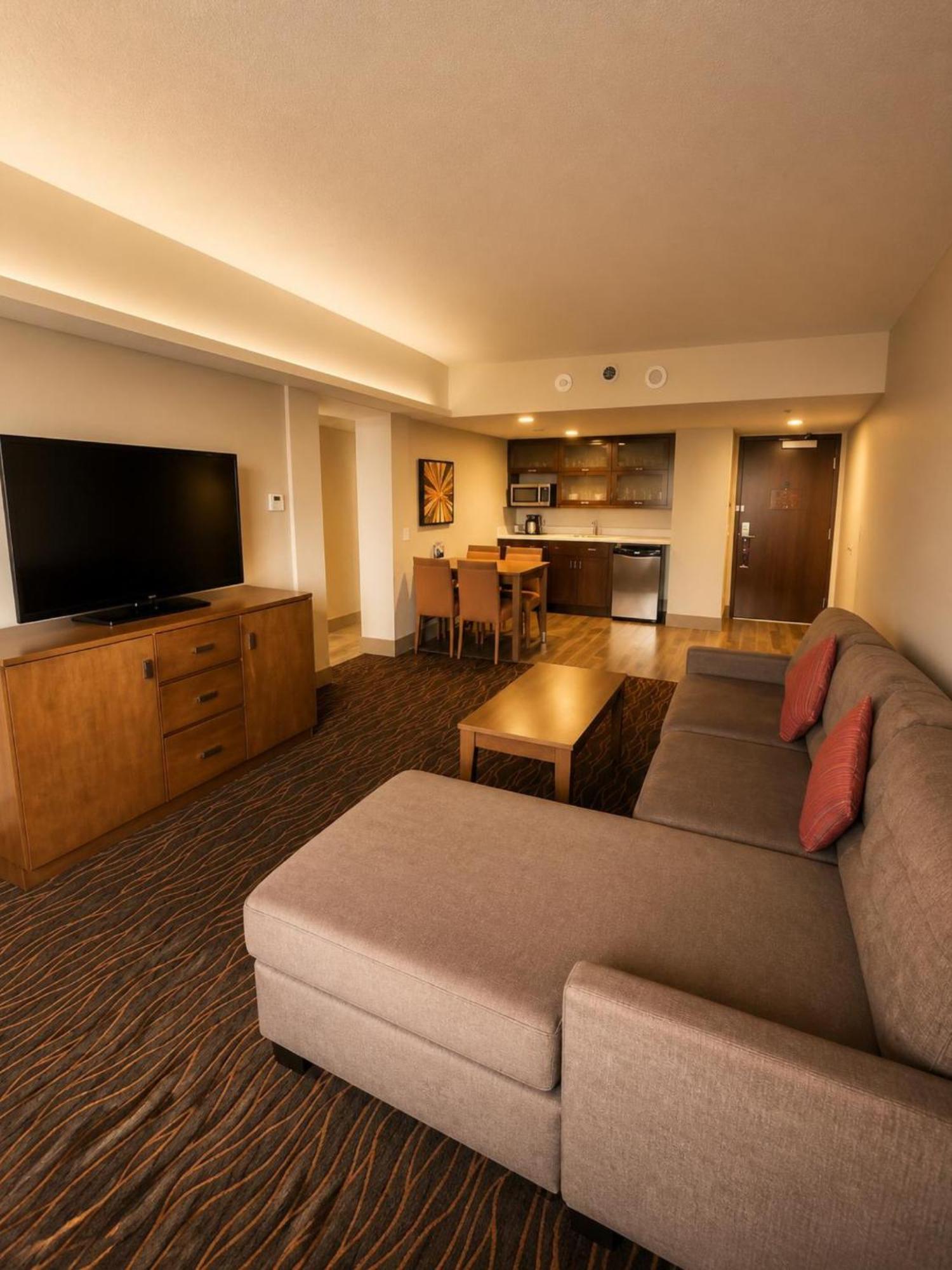 Two-Room King Suite